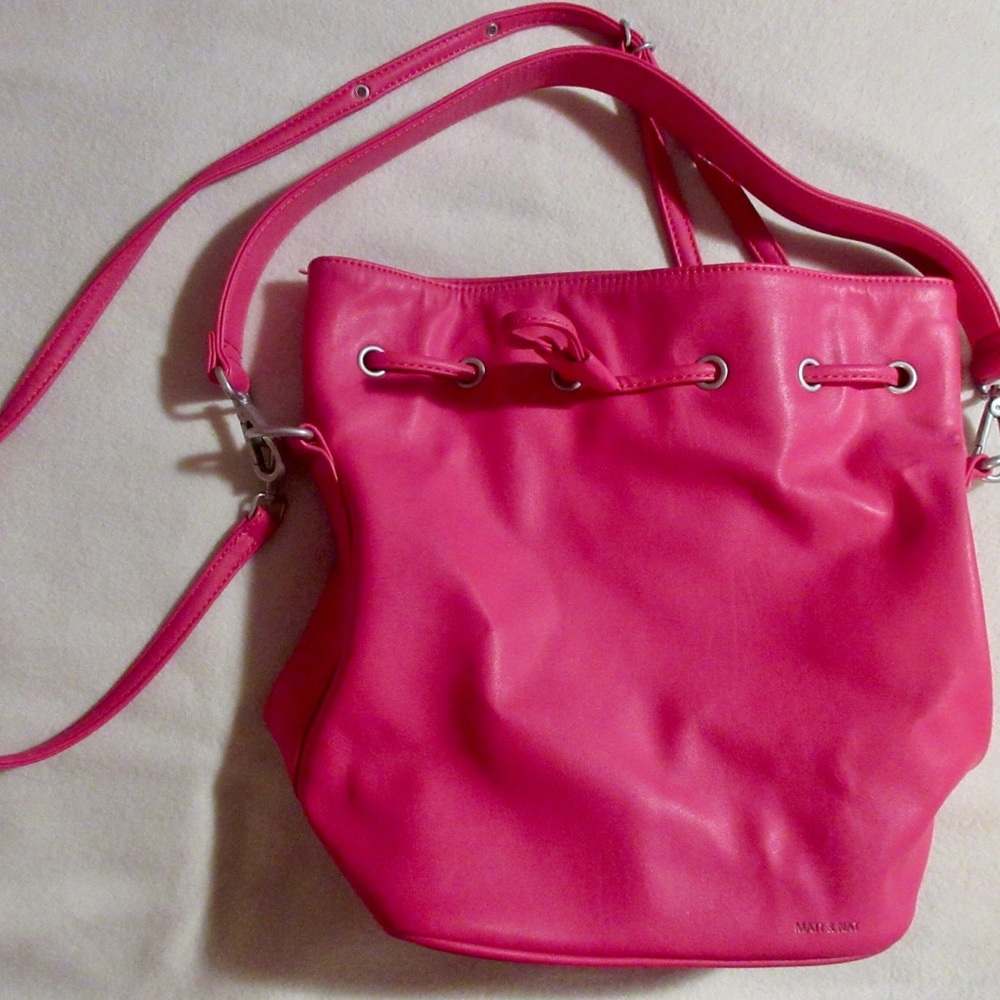 Matt & Nat Pink Bucket Bag